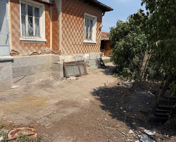 Къща в с. Шишманци, Област Пловдив - 150 кв.м за 267 €/кв.м - Снимка #1