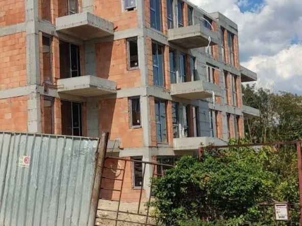 Тристаен апартамент в Варна, Виница - 87 кв.м за 1587 €/кв.м - Снимка #1