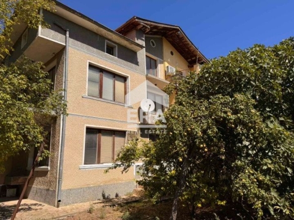 Къща в Суворово - 234 кв.м за 684 €/кв.м - Снимка #1