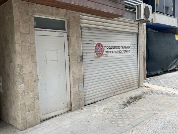 Дава се под наем Гараж / Паркомясто в Варна, Гранд Мол Варна - 23 кв.м за 120 € - Снимка #1