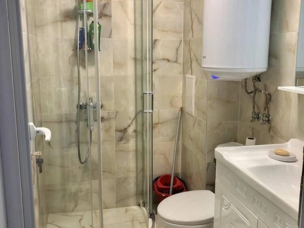 Двустаен апартамент в Бургас, Сарафово - 51 кв.м за 2157 €/кв.м - Снимка #1