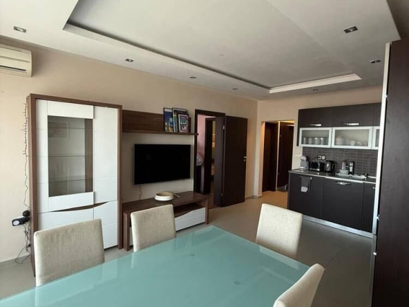 Дава се под наем Тристаен апартамент в Поморие - 75 кв.м за 750 € - Снимка #1