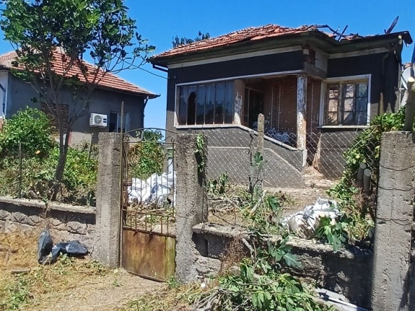 Къща в с. Гомотарци, Област Видин - 97 кв.м за 238 €/кв.м - Снимка #1