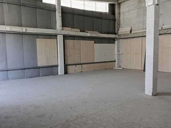 Дава се под наем Склад в Пловдив, Индустриална зона - Север - 150 кв.м за 500 € - Снимка #1