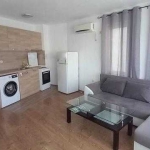 Дава се под наем Двустаен апартамент в Бургас, Славейков - 50 кв.м за 460 € - Снимка #1