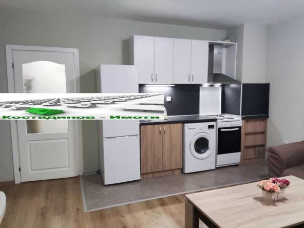 Дава се под наем Двустаен апартамент в Пловдив, Център - 75 кв.м за 500 € - Снимка #1