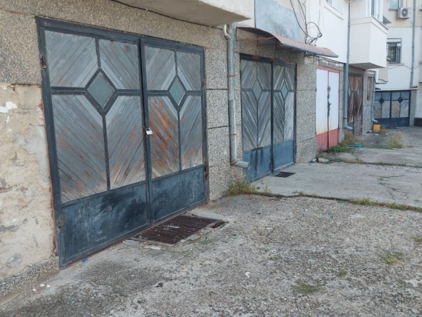 Дава се под наем Гараж / Паркомясто в с. Брестовец, Област Плевен - 25 кв.м за 100 € - Снимка #1