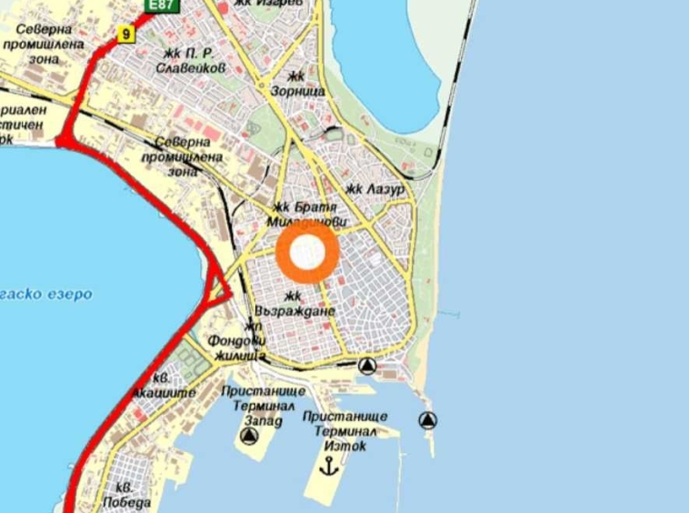 Четиристаен апартамент в Бургас, Възраждане - 100 кв.м за 2000 €/кв.м - Снимка #1