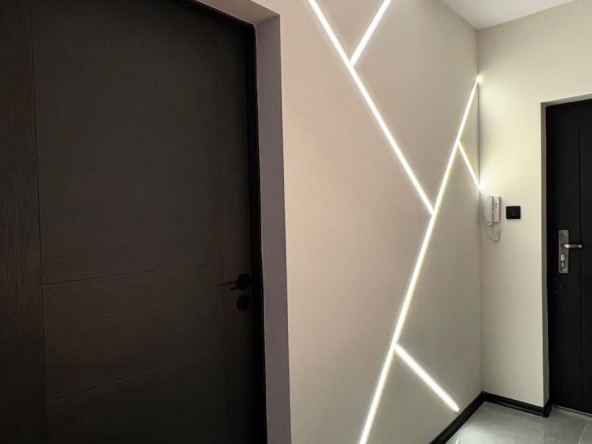 Тристаен апартамент в Ямбол, Диана - 80 кв.м за 1800 €/кв.м - Снимка #1