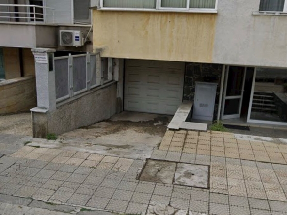 Дава се под наем Гараж / Паркомясто в София, Зона Б-5 - 18 кв.м за 75 € - Снимка #1