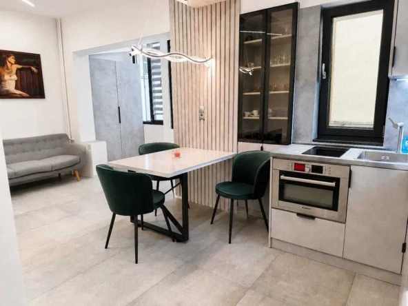 Дава се под наем Едностаен апартамент в Варна, Генералите - 30 кв.м за 300 € - Снимка #1