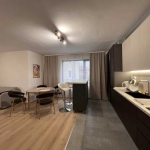 Дава се под наем Тристаен апартамент в Пловдив, Остромила - 90 кв.м за 620 € - Снимка #1