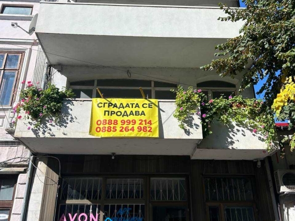 Многостаен апартамент в Провадия - 600 кв.м за 825 €/кв.м - Снимка #1